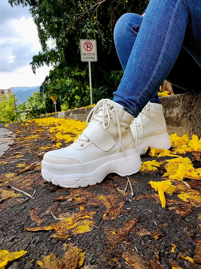 Nuevas Botas PISADAS SALVAJES